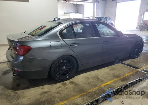 2013 BMW 335 Xi z USA, uszkodzony, nr VIN WBA3B9C51DJ465760